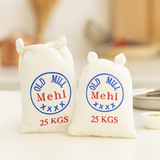 Miniatur Mehlsack 2-teilig ca. 4,5cm aus Synthetik – Zubehör für Wichtelwelt, Puppenhaus und Diorama
