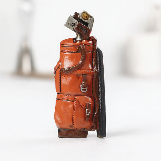 Miniatur Golfbag, ca. 8,5cm aus Polyresin – Zubehör für Puppenhaus, Diorama, Modellbau und Wichtelwelt
